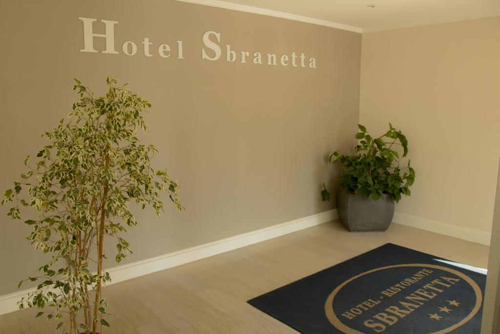 Hotel Ristorante Sbranetta Rozzano Exteriör bild