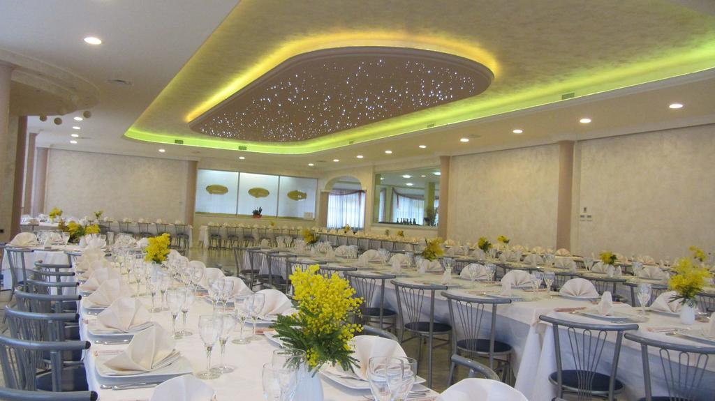 Hotel Ristorante Sbranetta Rozzano Exteriör bild